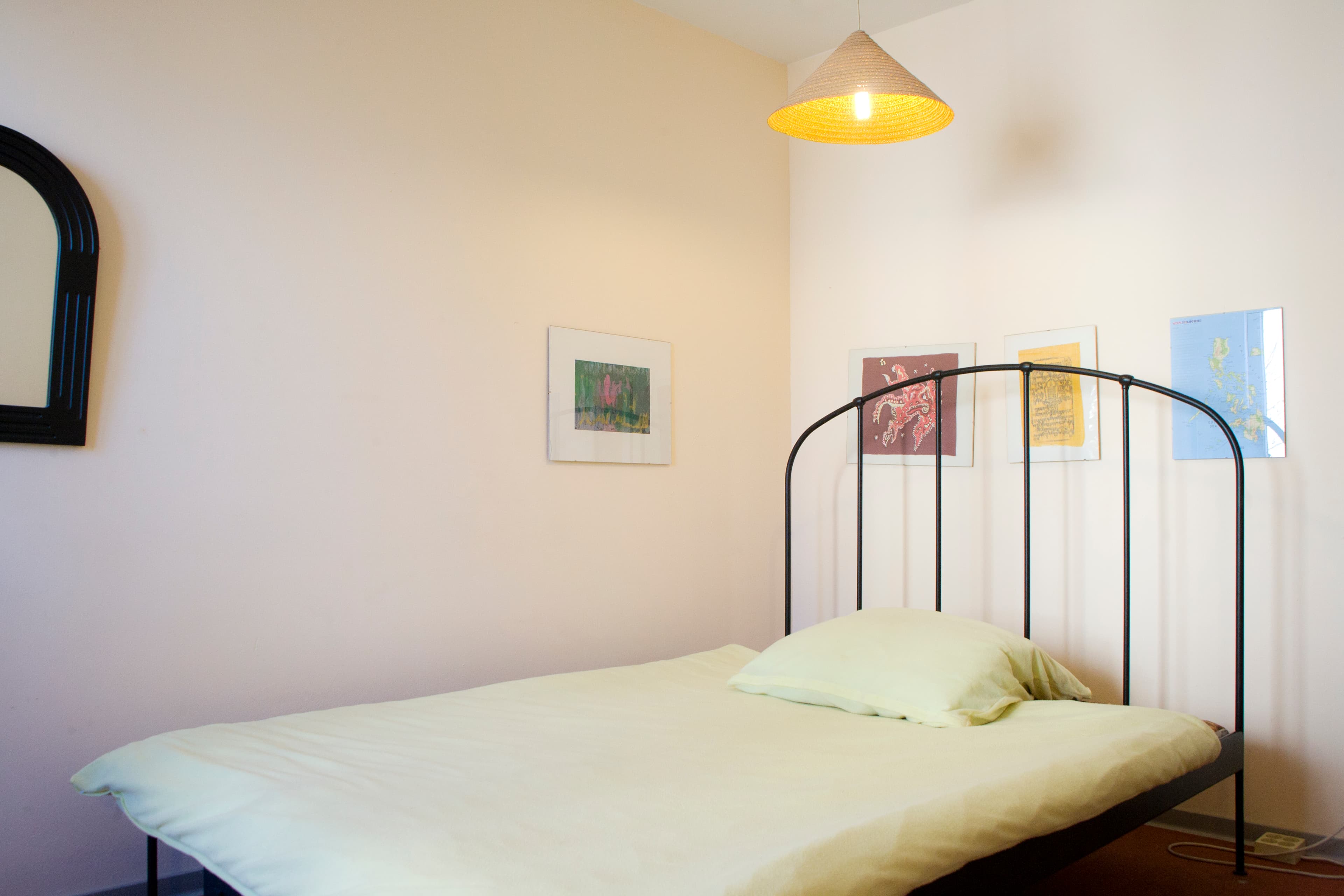 Chimaysaberlin Front Room Double Bed in Otto-Suhr-Allee, Berlin