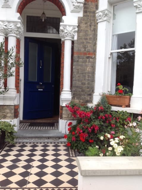White Room in Classic London Town House - Zone 2 in Lambeth, London