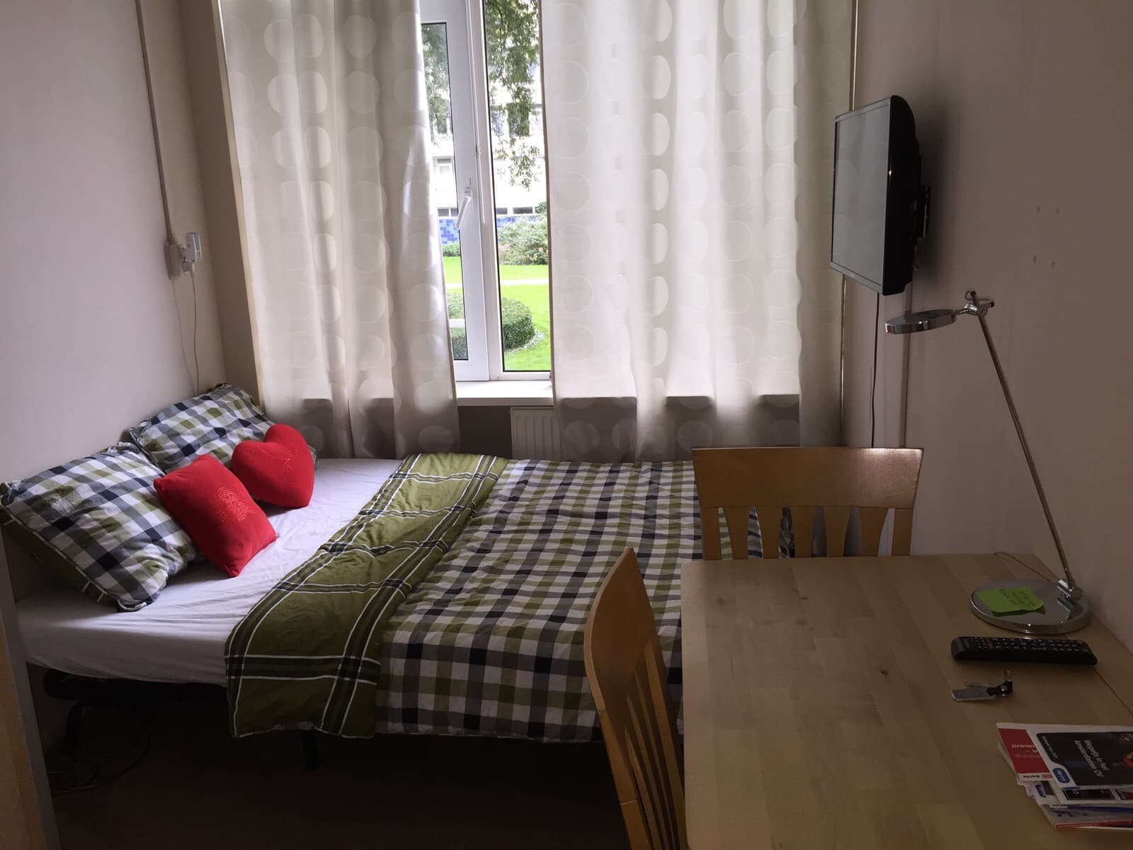 A cosy Bed and Breakfast in A'dam. in Buitenveldert - Zuidas, Amsterdam