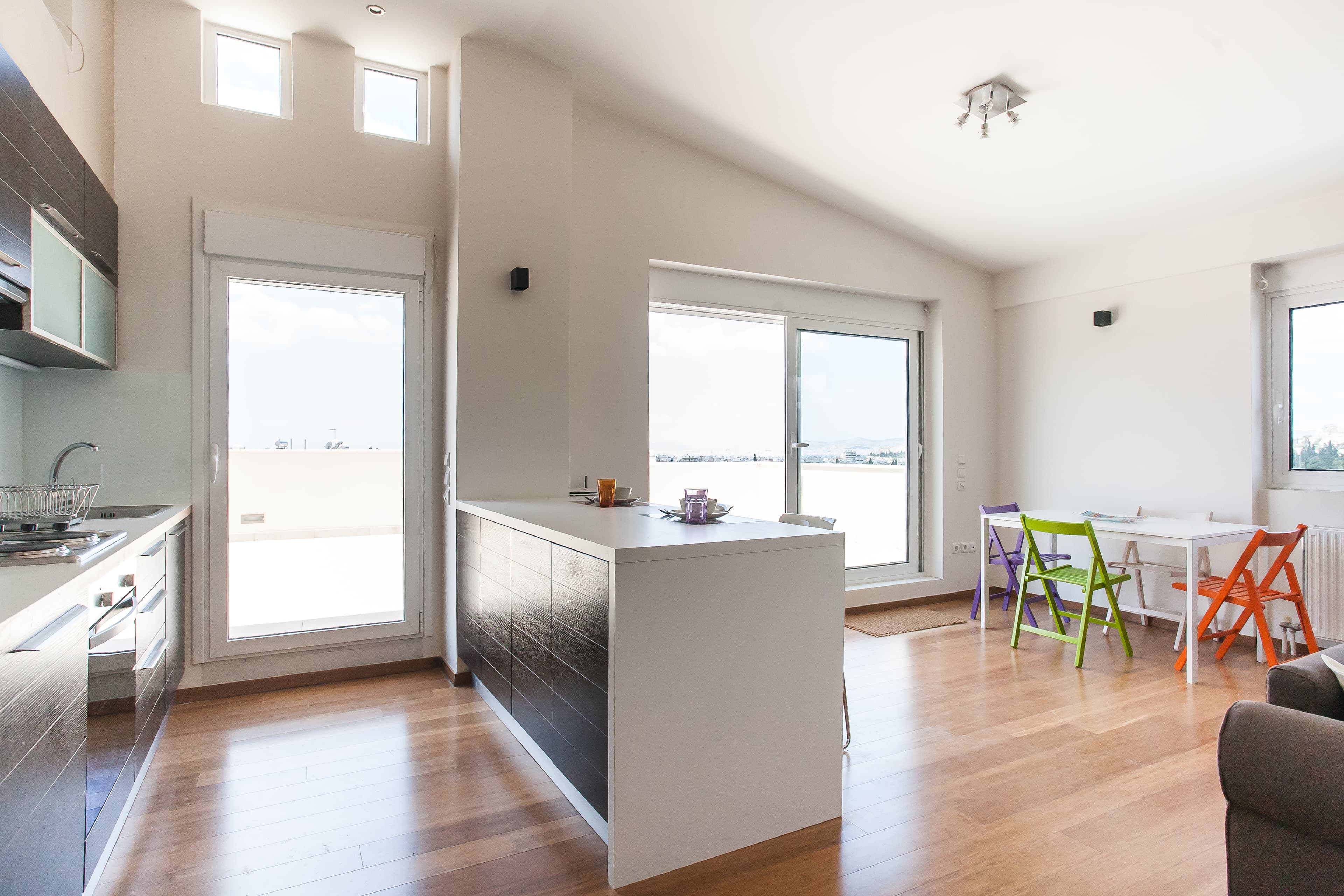 Top roof loft with acropolis view in ΓΟΥΒΑ, Athens
