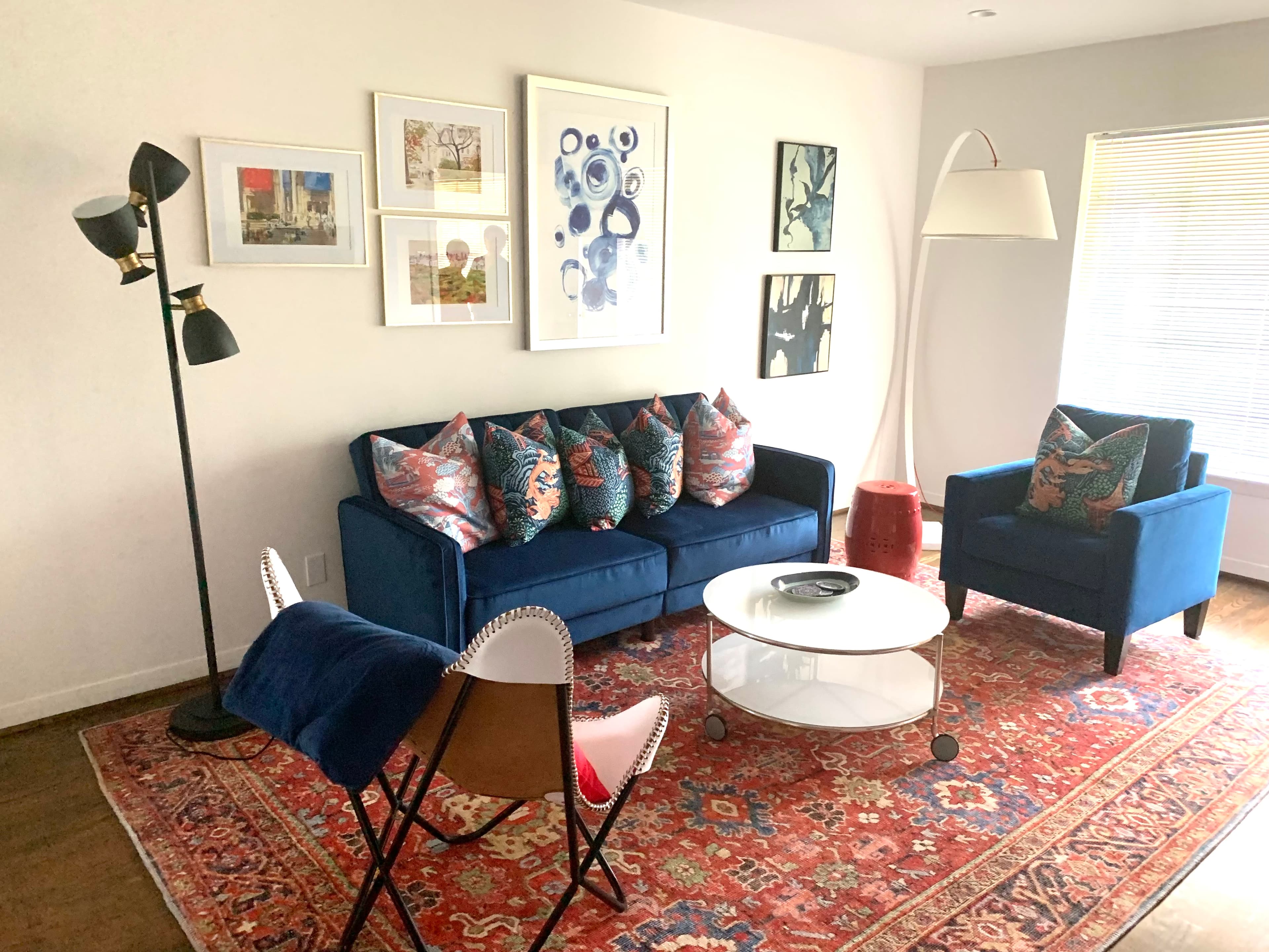 Two (1BR/BA) apts, top floor, sleep 6, parking in District 14, Dallas