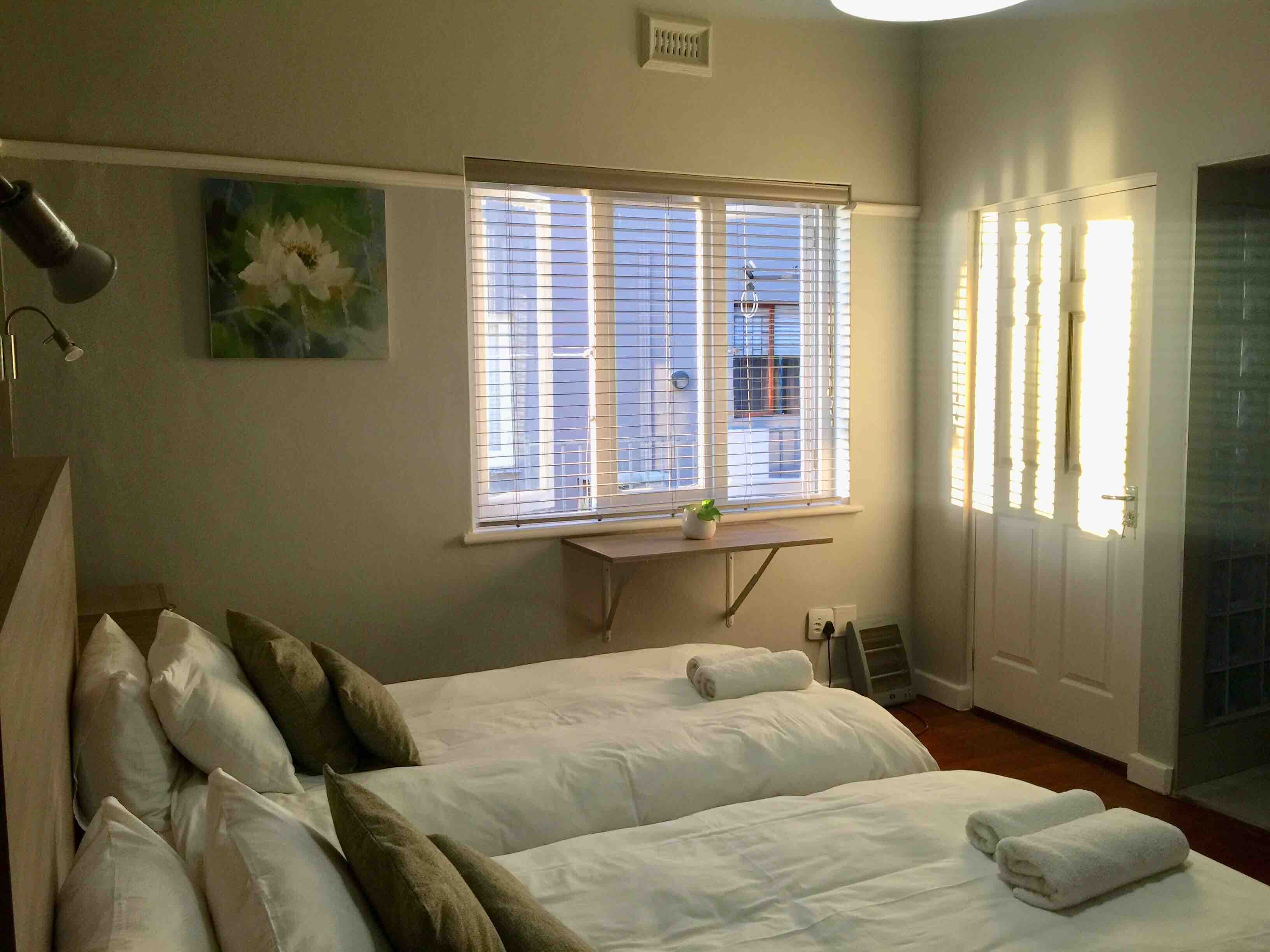 Newly renovated, central BnB Green Point (R3) in Ward 115, Cape Town