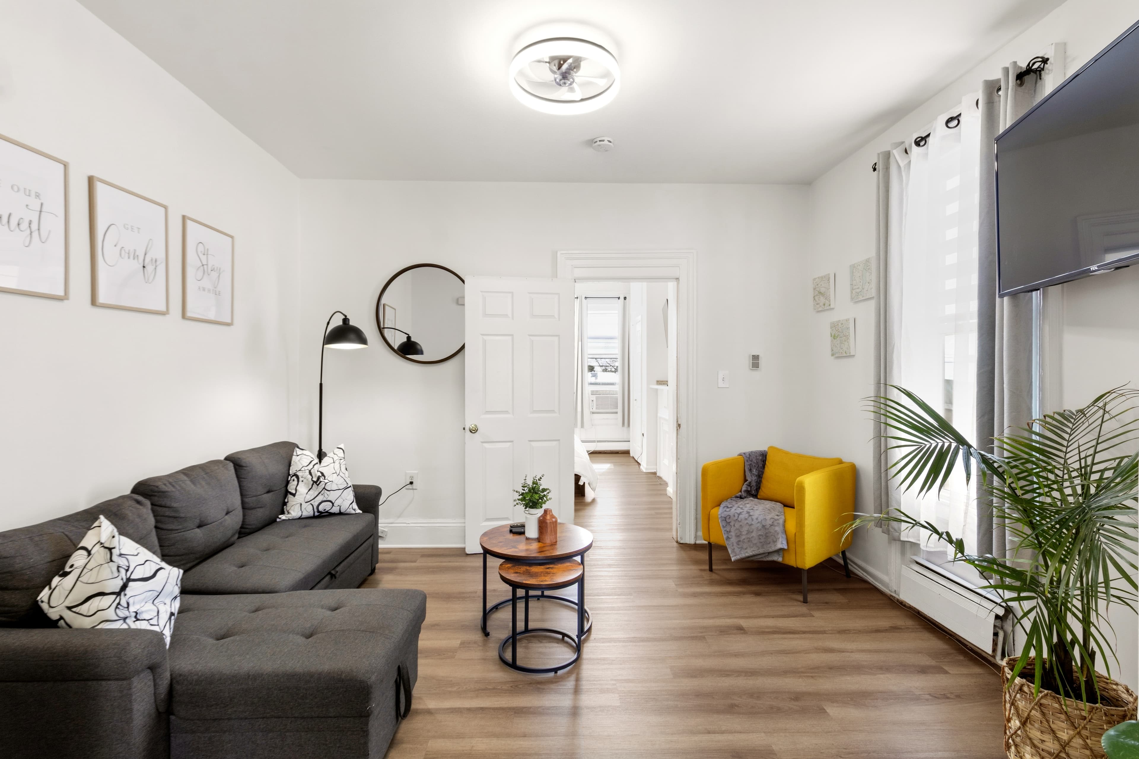 Urban chic modern apartment in Ward D (councilmember Michael Yun), Jersey City